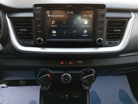 Kia Stonic 1.0 T-GDi 74kW (100CV) Concept