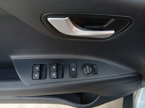 Kia Stonic 1.0 T-GDi 74kW (100CV) Concept