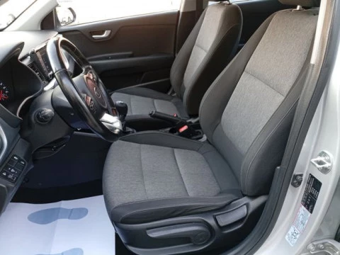 Kia Stonic 1.0 T-GDi 74kW (100CV) Concept