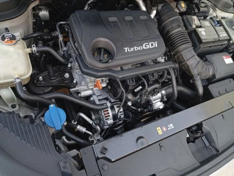 Kia Stonic 1.0 T-GDi 74kW (100CV) Concept