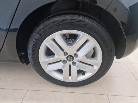 Renault Clio Evolution TCe 90 (67kw)