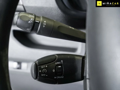 Peugeot Expert Furgon BlueHDi 120 S&S Pro Standard 88 kW (120 CV)