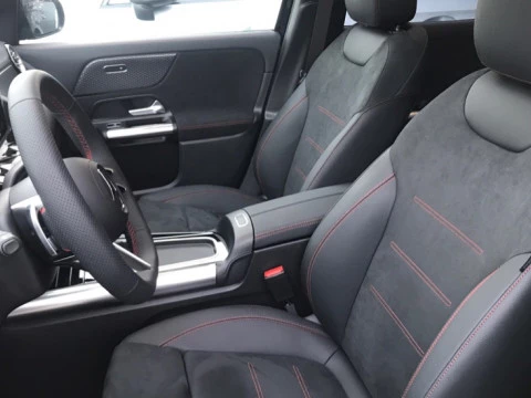 Mercedes-Benz EQA  250+ + AMG Line