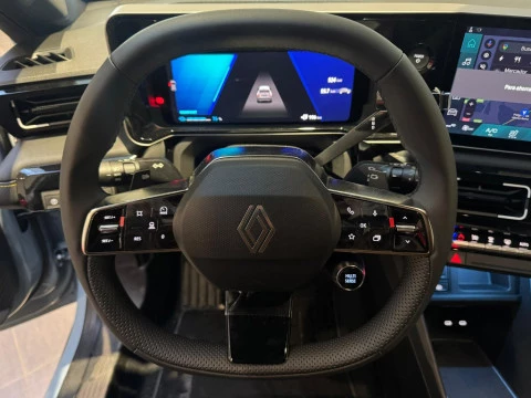 Renault 4 E-Tech Renault  electrico iconic 110 kW (150 CV) autonomia confort