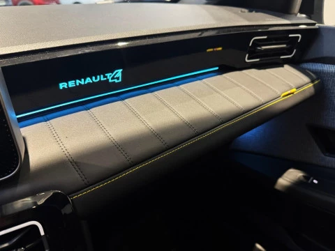 Renault 4 E-Tech Renault  electrico iconic 110 kW (150 CV) autonomia confort