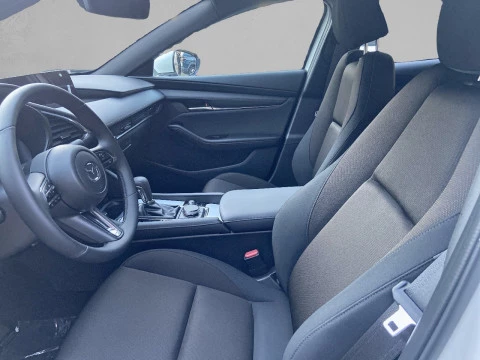 Mazda3 2.5L E-SKY G MHEV 103kW Centre-line