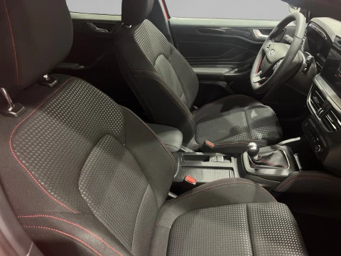 Ford Focus 1.0 Ecoboost MHEV 92kW ST-Line X