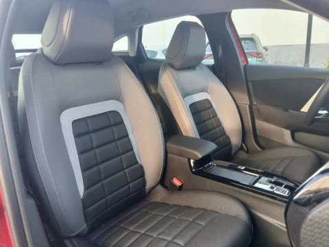 Citroën C4 Hybrid 145 Business Edition e-DCS6 107 kW (145 CV)