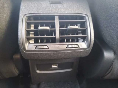 Citroën C4 Hybrid 145 Business Edition e-DCS6 107 kW (145 CV)