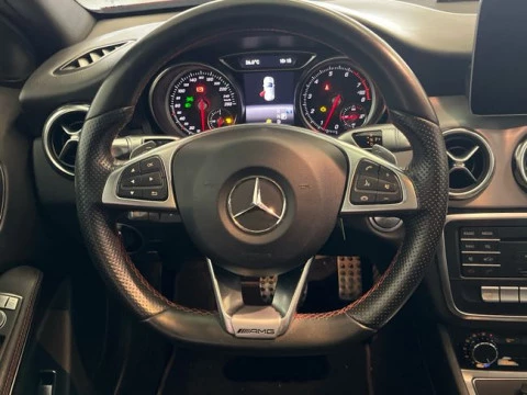 Mercedes-Benz Clase GLA GLA 250 4MATIC AMG Line