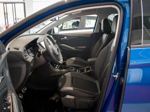 Opel Grandland X 1.2 TURBO DESIGN & TECH 5P