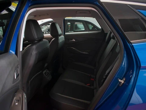 Opel Grandland X 1.2 TURBO DESIGN & TECH 5P