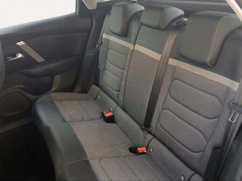 Citroën C4 PureTech 130 S&S 6v Plus 96 kW (131 CV)