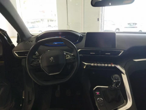 Peugeot 3008 ACP PT 130 MAN