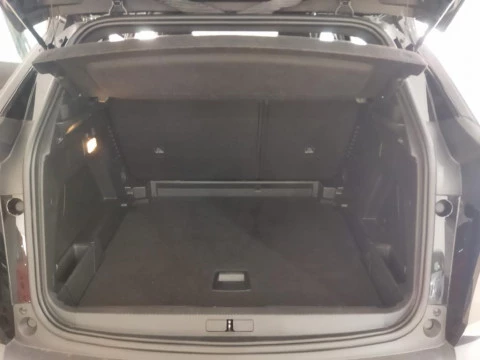 Peugeot 3008 ACP PT 130 MAN