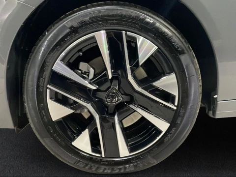 Peugeot 208 Allure Gasolina 100 S&S 6 Vel. MAN