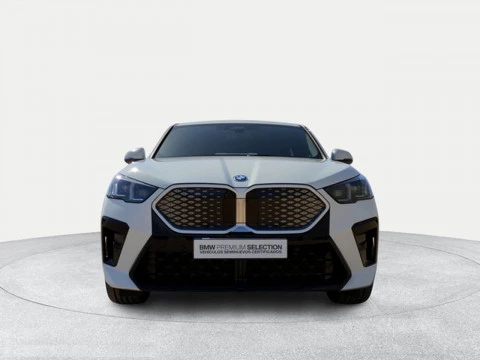 BMW iX2 eDrive20
