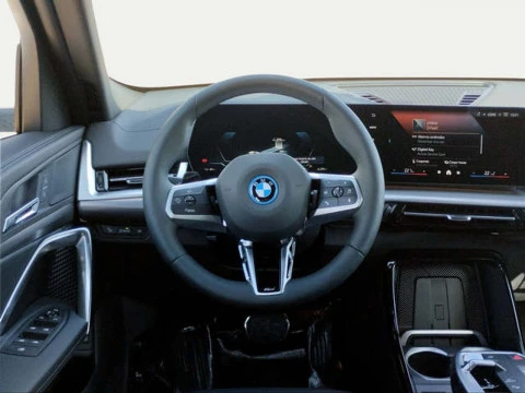 BMW iX2 eDrive20