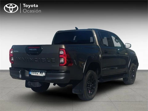 Toyota Hilux Cabina Doble Invincible Aut.
