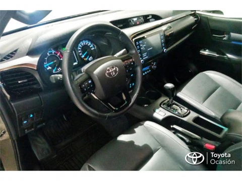 Toyota Hilux Cabina Doble Invincible Aut.
