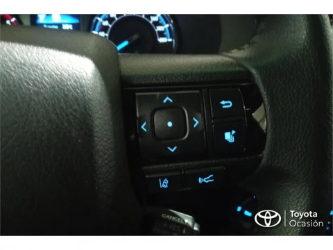 Toyota Hilux Cabina Doble Invincible Aut.