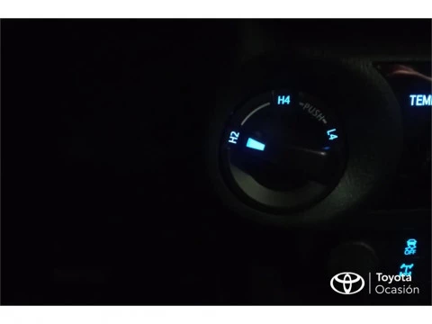 Toyota Hilux Cabina Doble Invincible Aut.