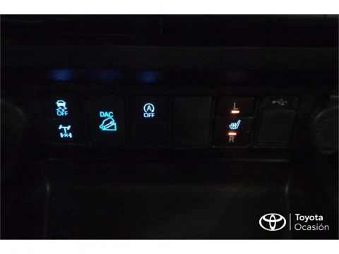 Toyota Hilux Cabina Doble Invincible Aut.