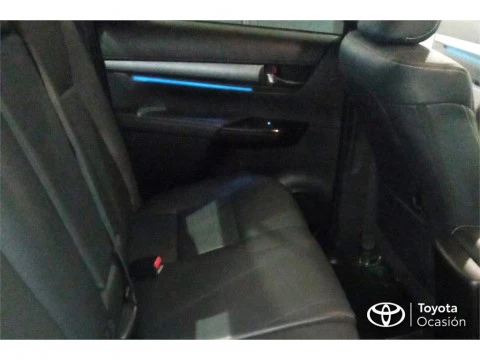 Toyota Hilux Cabina Doble Invincible Aut.