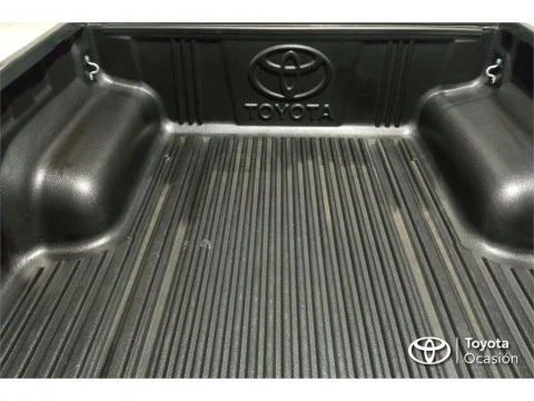 Toyota Hilux Cabina Doble Invincible Aut.