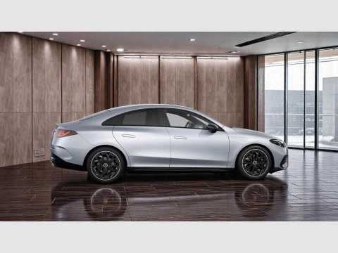 Mercedes-Benz CLA  180 con tecnologia hibrida