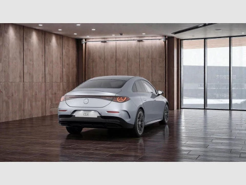 Mercedes-Benz CLA  180 con tecnologia hibrida