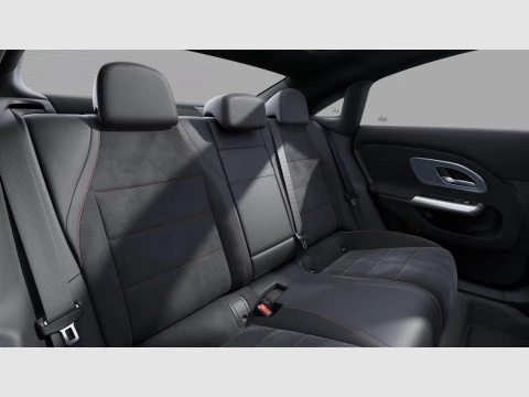 Mercedes-Benz CLA  180 con tecnologia hibrida