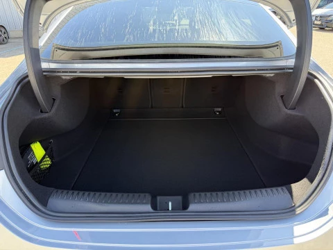 Mercedes-Benz CLA  180 con tecnologia hibrida