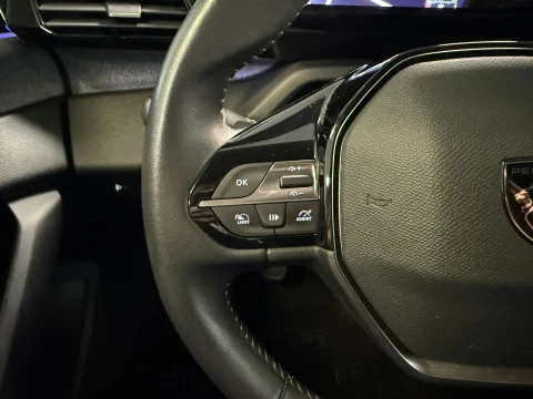 Peugeot 308 5P Allure BlueHDi 130 S&S MAN