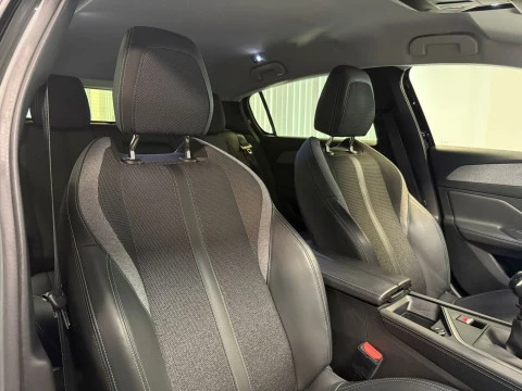 Peugeot 308 5P Allure BlueHDi 130 S&S MAN