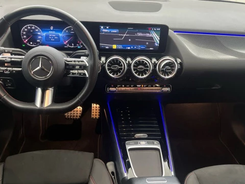 Mercedes-Benz GLA 200 d