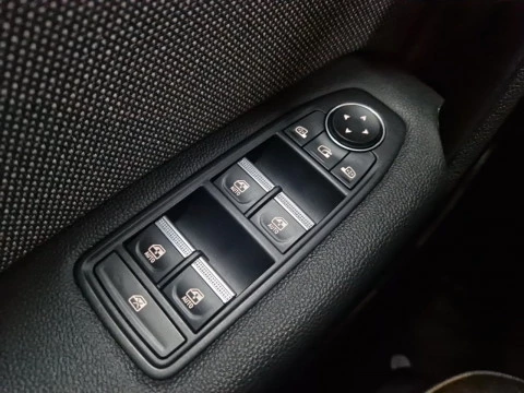 Renault Captur techno Eco-G 100cv (74 kW)