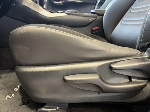 Lexus NX 2.5 300h F Sport Panoramico 4WD 145 kW (197 CV)
