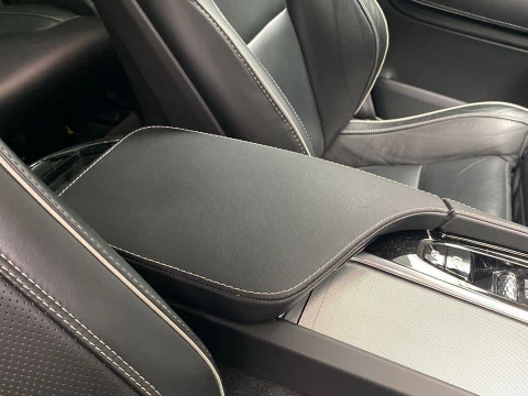 Volvo XC90 2.0 T8 RECHARGE R-DESIGN AWD AT 5P 7 Plazas