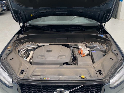 Volvo XC90 2.0 T8 RECHARGE R-DESIGN AWD AT 5P 7 Plazas