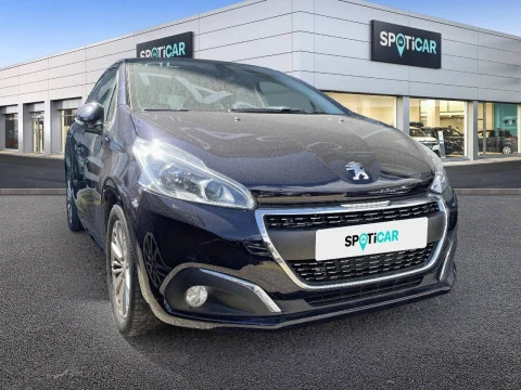 Peugeot 208 5P Signature 1.2L PureTech 60KW (82CV)