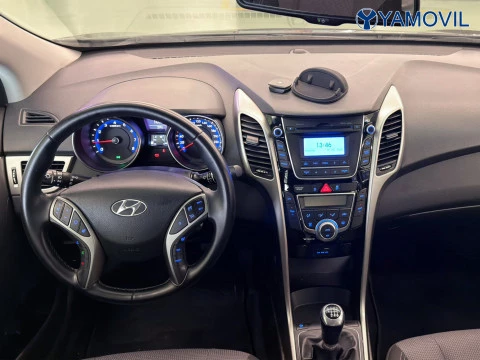 Hyundai i30 1.6 GDi BlueDrive Tecno 99 kW (135 CV)