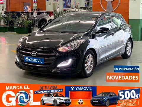 Hyundai i30 1.6 GDi BlueDrive Tecno 99 kW (135 CV)