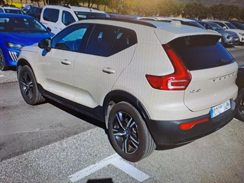 Volvo XC40 2.0 B3 PLUS DARK AUTO 163 5P