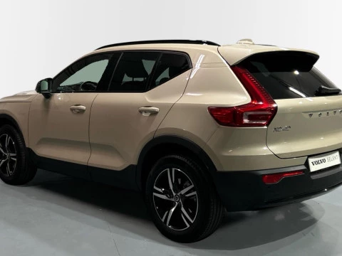 Volvo XC40 2.0 B3 PLUS DARK AUTO 163 5P