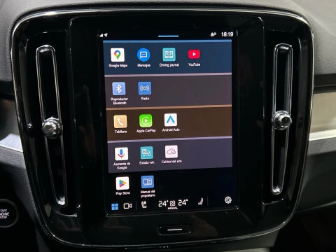 Volvo XC40 2.0 B3 PLUS DARK AUTO 163 5P