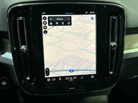 Volvo XC40 2.0 B3 PLUS DARK AUTO 163 5P