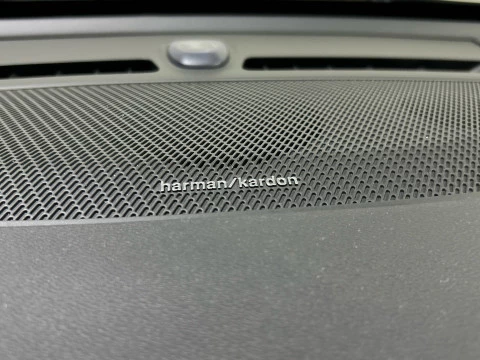 Volvo XC40 2.0 B3 PLUS DARK AUTO 163 5P