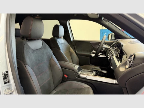 Mercedes-Benz GLB  220 d 4MATIC