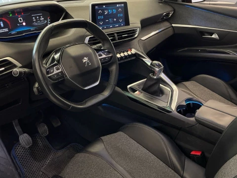 Peugeot 3008 1.2 PURETECH 96KW (130CV) ALLURE S&S